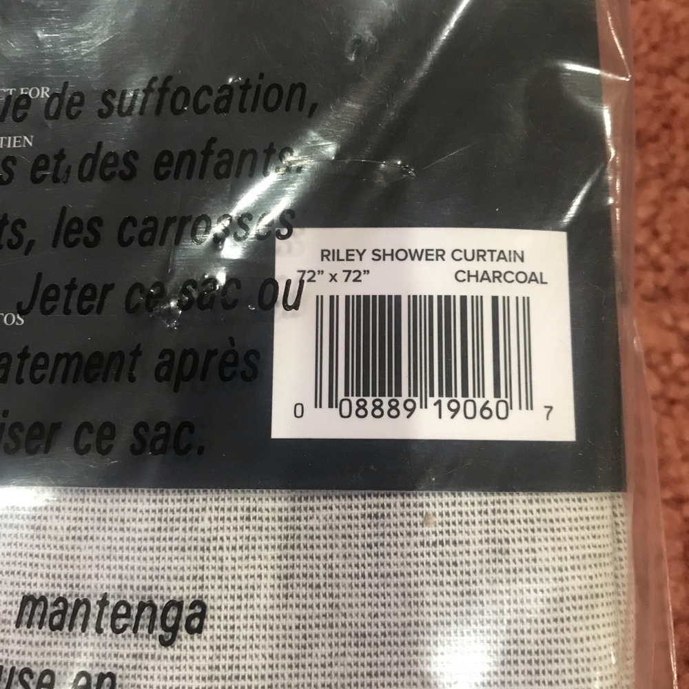 UGG shower curtain brand new - Picture 7 of 7
